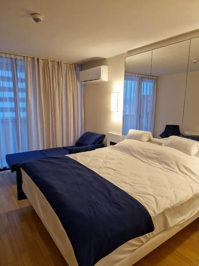 Orbi City - Seafront Aparthotel. Batumi Apartman